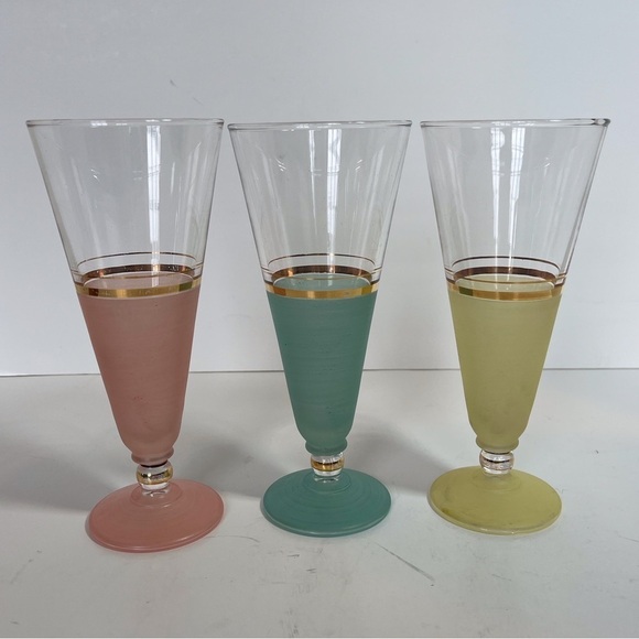 Set of Three Mid-Century Frosted Pilsner Glasses - Picture 7 of 7